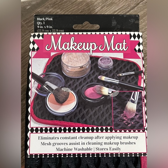 Makeup Mat - Picture 2 of 4